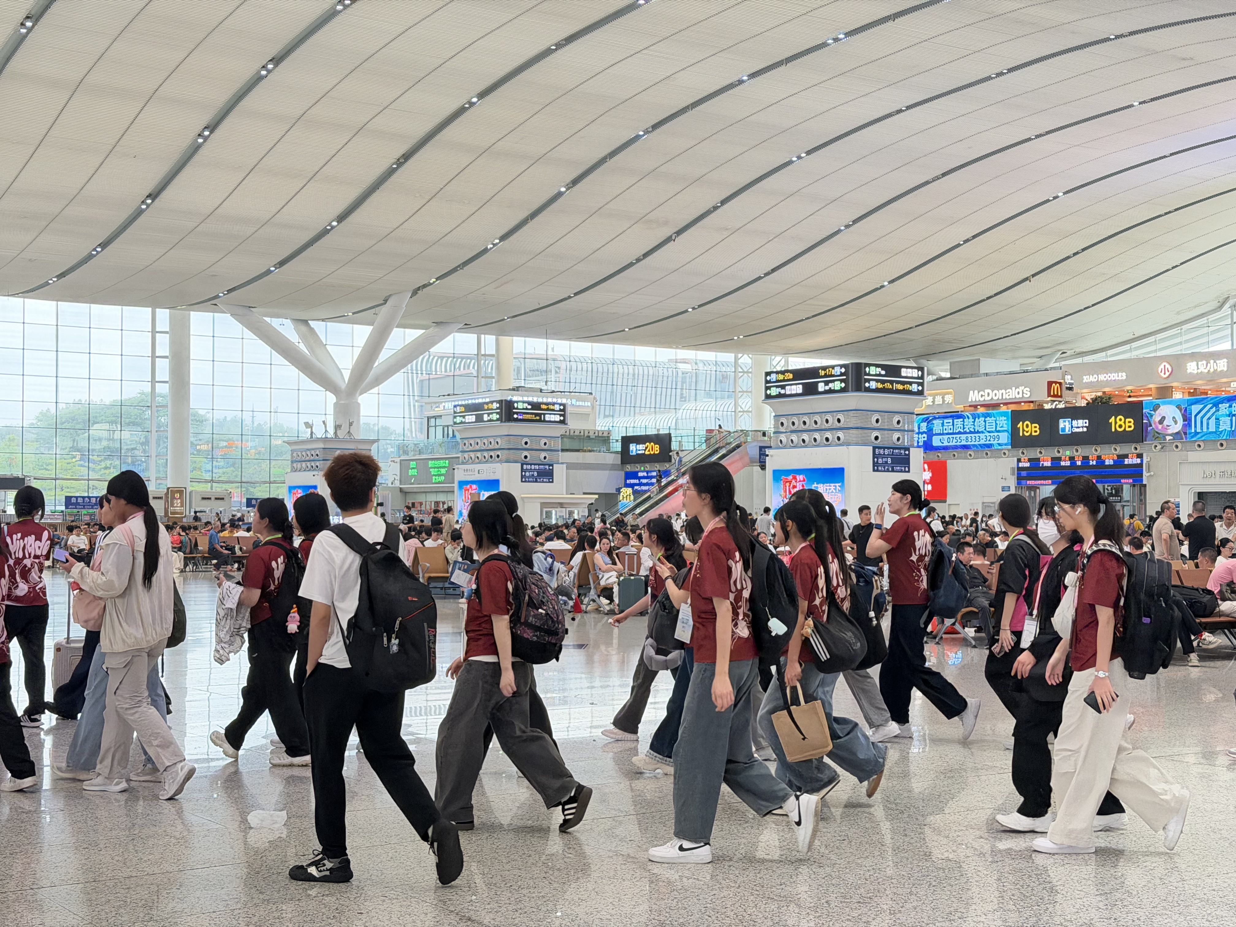 暑运前20天  深圳铁路累计运输旅客超1100万人次