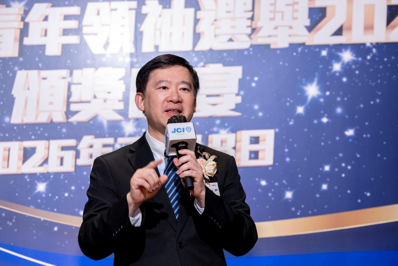 主礼嘉宾政制及内地事务局副局长 胡健民先生，MH, JP