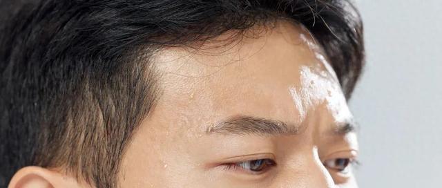 “眉毛一根长,胜过万担粮”是真的吗?医生提醒:眉毛变长的人,多半有这几个原因