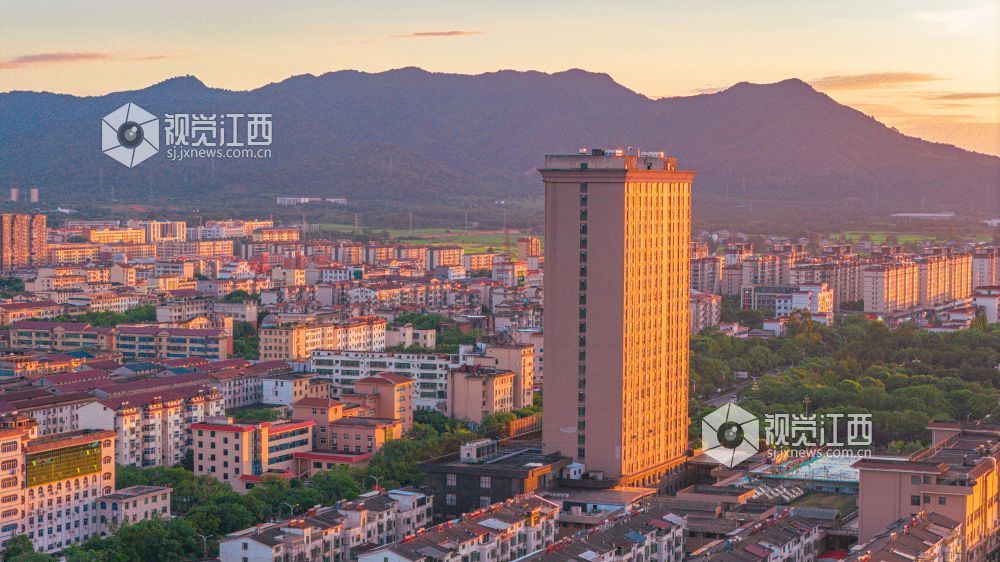 2026年7月15日在江西省吉安市峡江县新县城拍摄的画面。