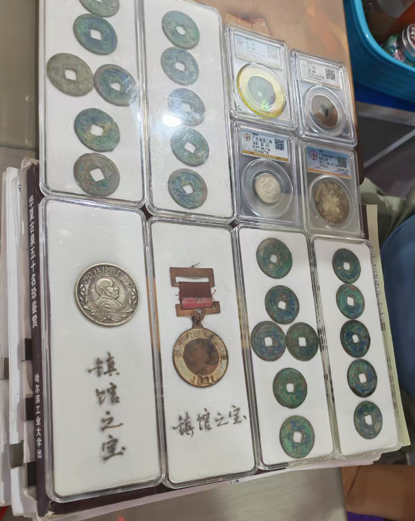 阮金彪的部分藏品。