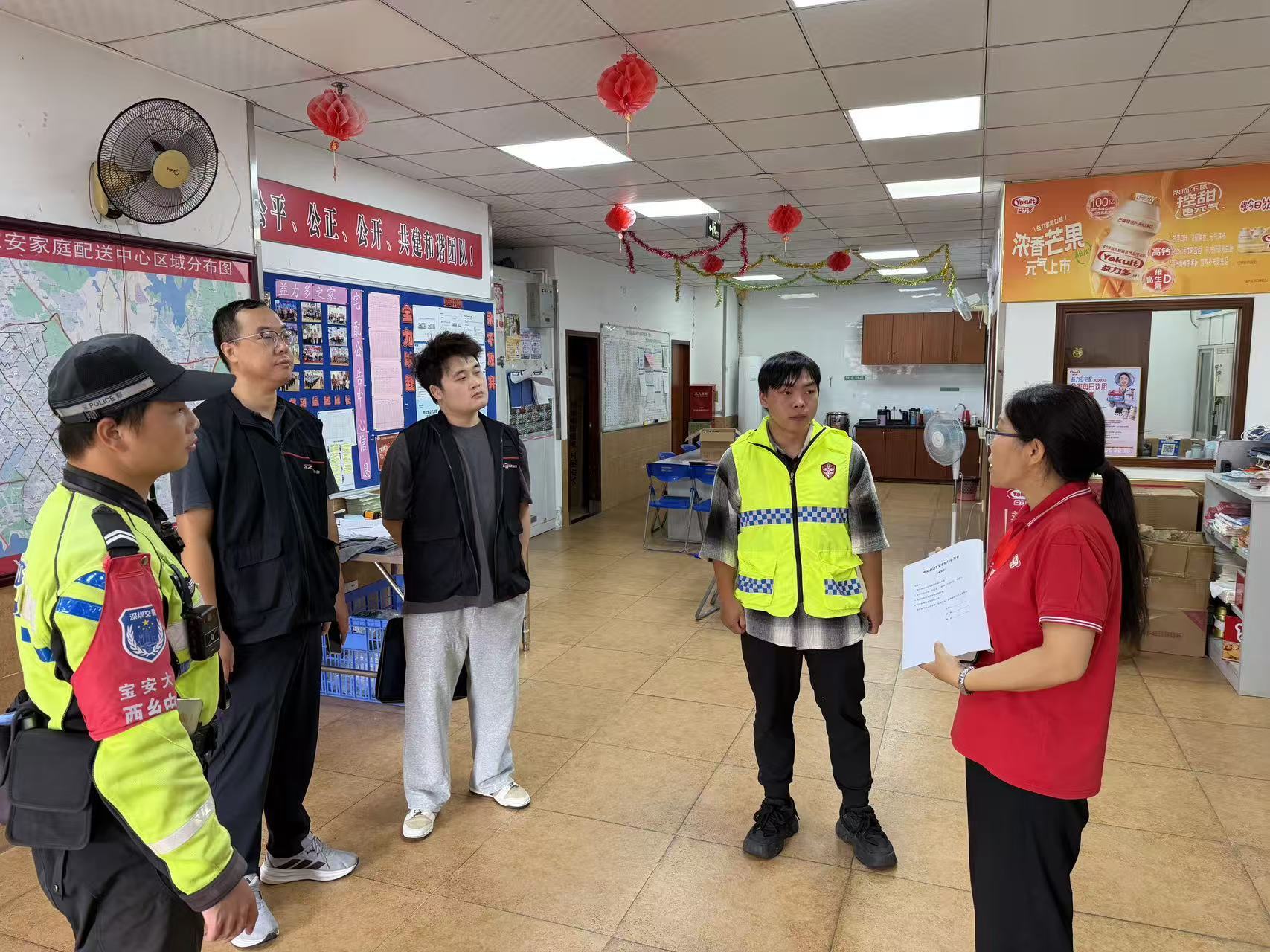 西乡街道抓实快递外卖行业交通安全源头治理 筑牢道路安全防线