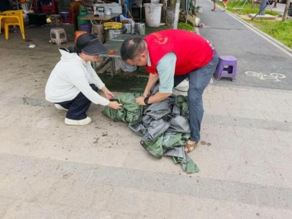 逆风而行护平安 西乡街道蚝业社区全力抗击台风“红霞”交出“零伤亡”答卷