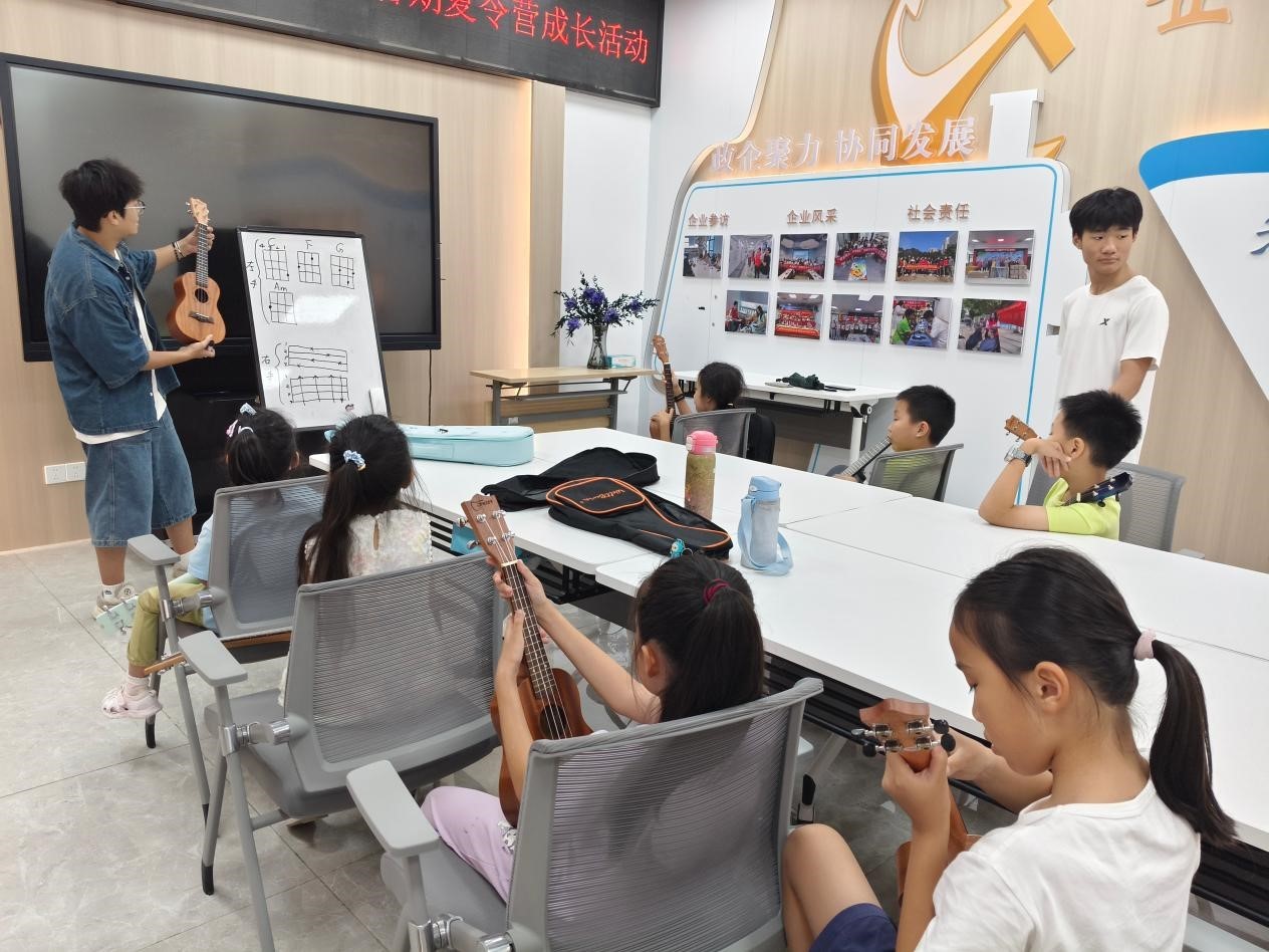 奇妙夏日，小玩家集结！西乡街道劳动社区暑期夏令营圆满结营！