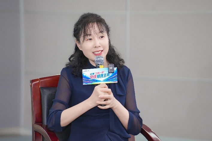 深圳市南山区医疗集团总部深圳湾社区健康服务中心主任王荣仙