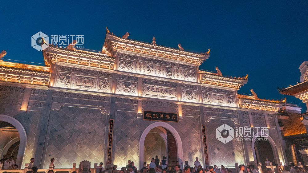 2026年7月25日在江西省南昌市万寿宫街区拍摄的画面。