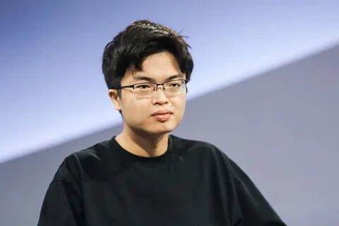 GPT革命｜月之暗面杨植麟：Kimi月均活跃用户3600万多模态模型在内测