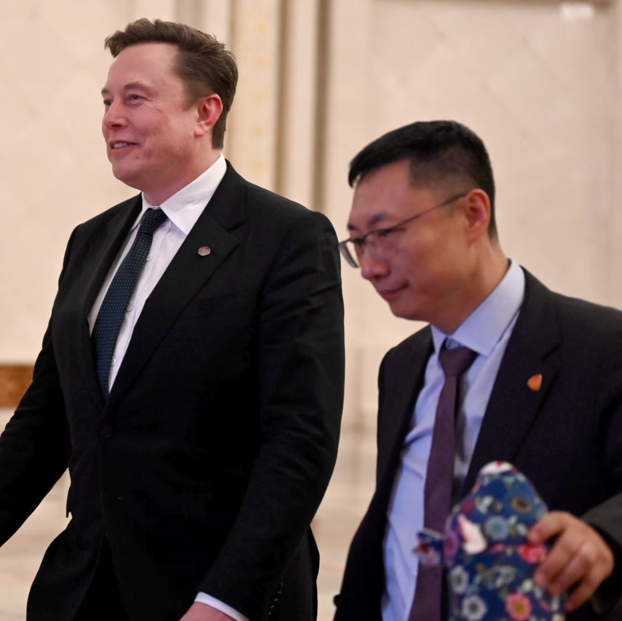 马斯克与朱晓彤