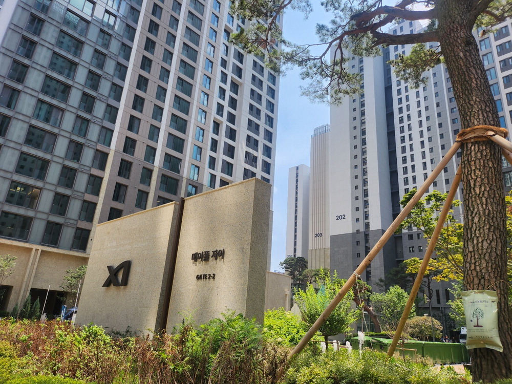 （瑞草区高端住宅 图源：韩国房屋租赁网站）