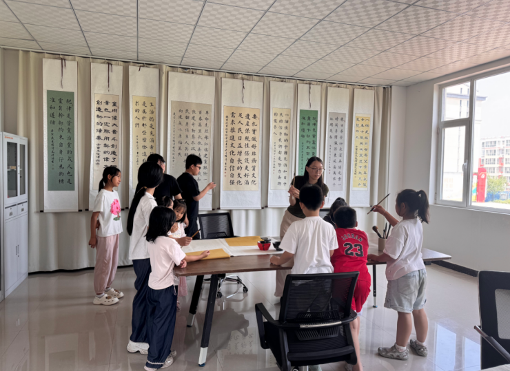 团宁晋县委扎实开展暑期公益托管服务