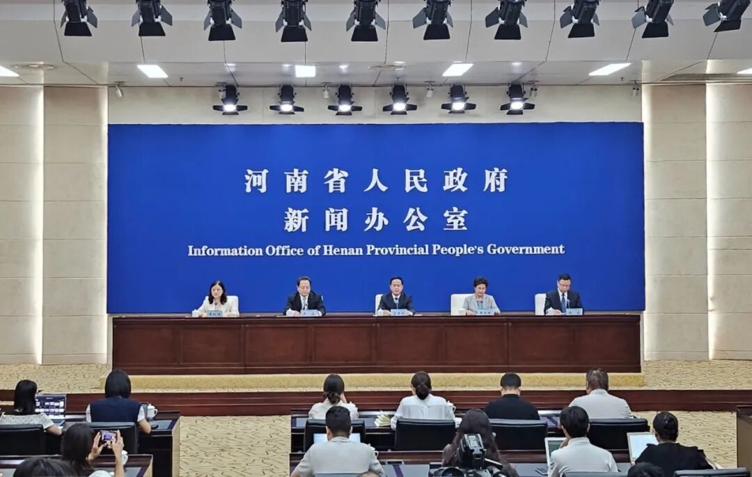 2030年郑州力争GDP破2万亿