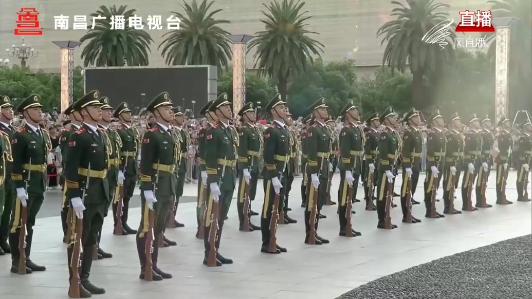 南昌八一广场“八一”升旗仪式活动