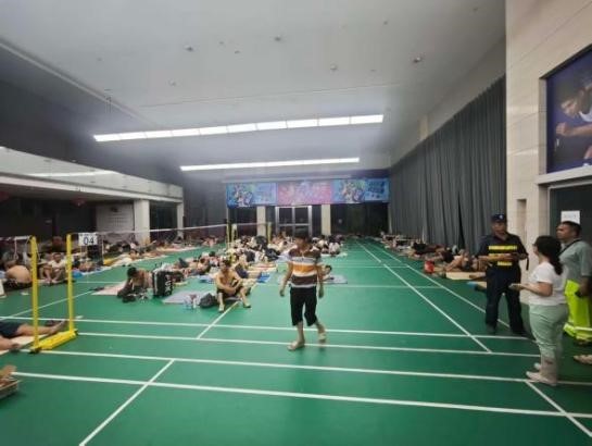 逆风而行护平安 西乡街道蚝业社区全力抗击台风“红霞”交出“零伤亡”答卷