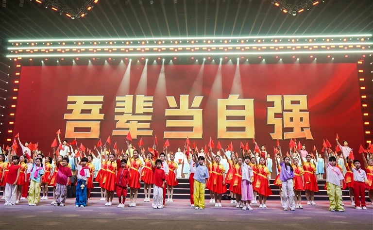 《中华体育精神颂》将开幕式推向高潮。 记者 沈若宸 摄