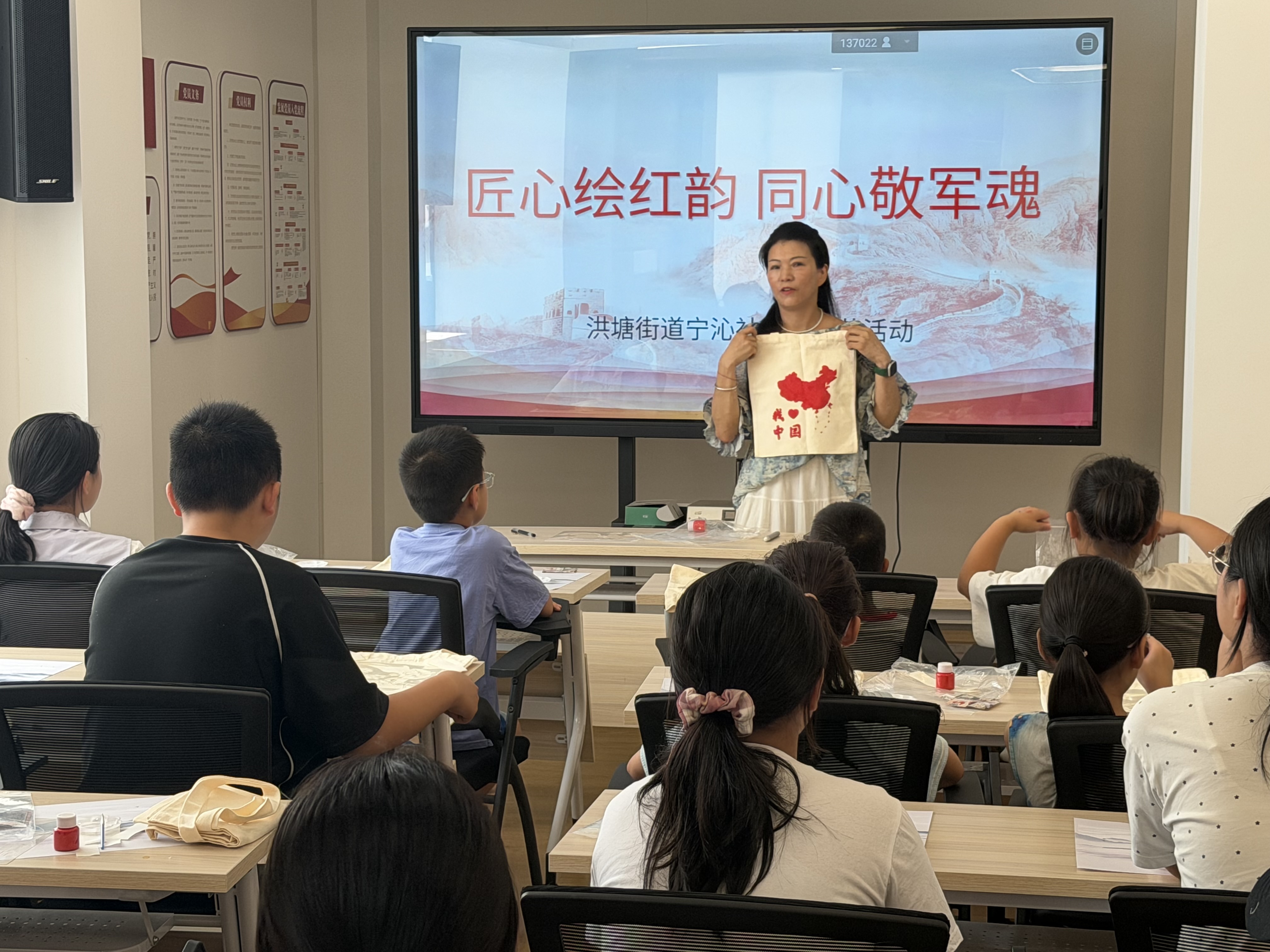 八一精神润童心 红色薪火永传承 | 江北区工会深耕暑期阵地开展国防教育