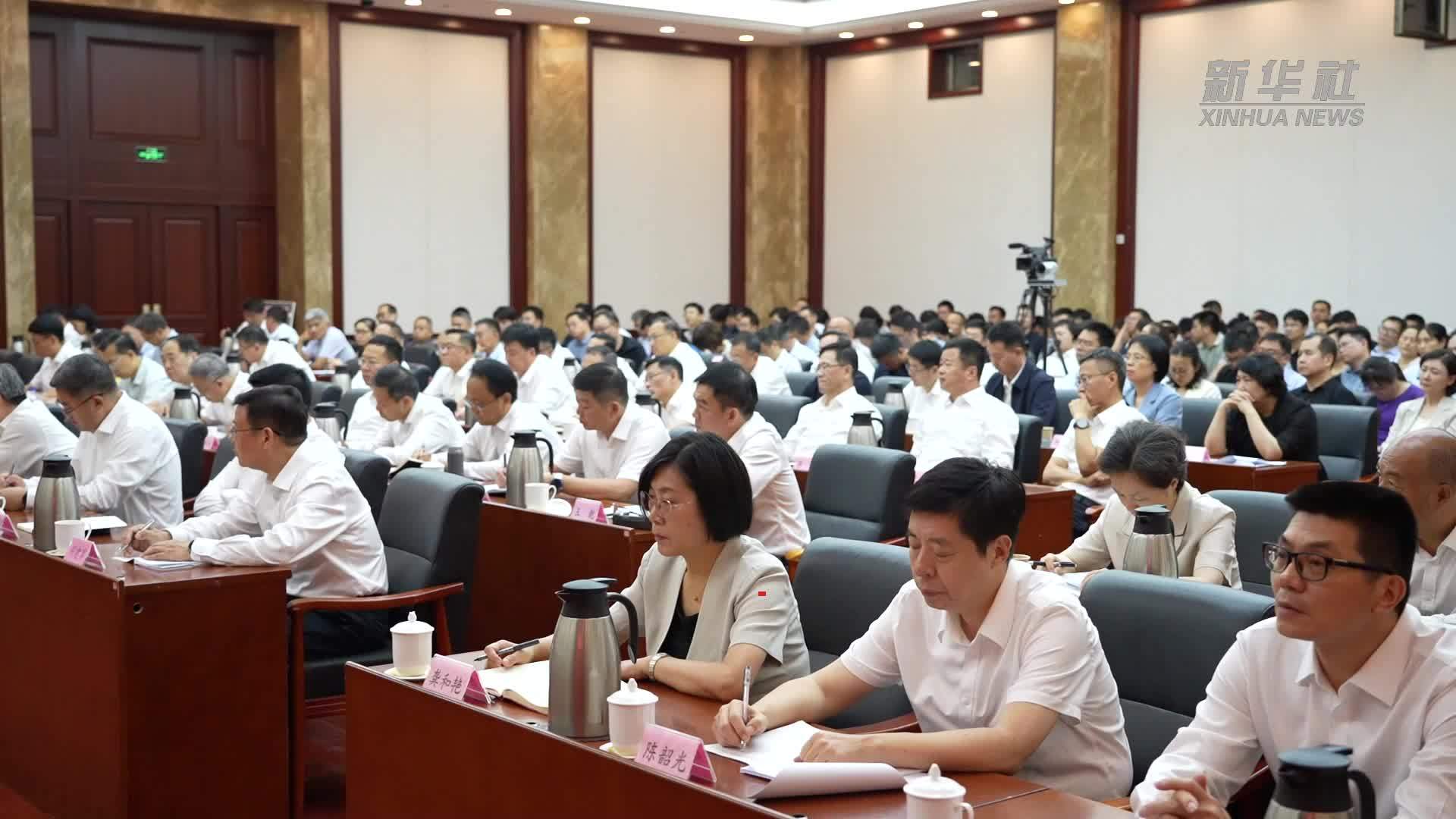 五位功勋模范代表走进中央社会工作部大讲堂