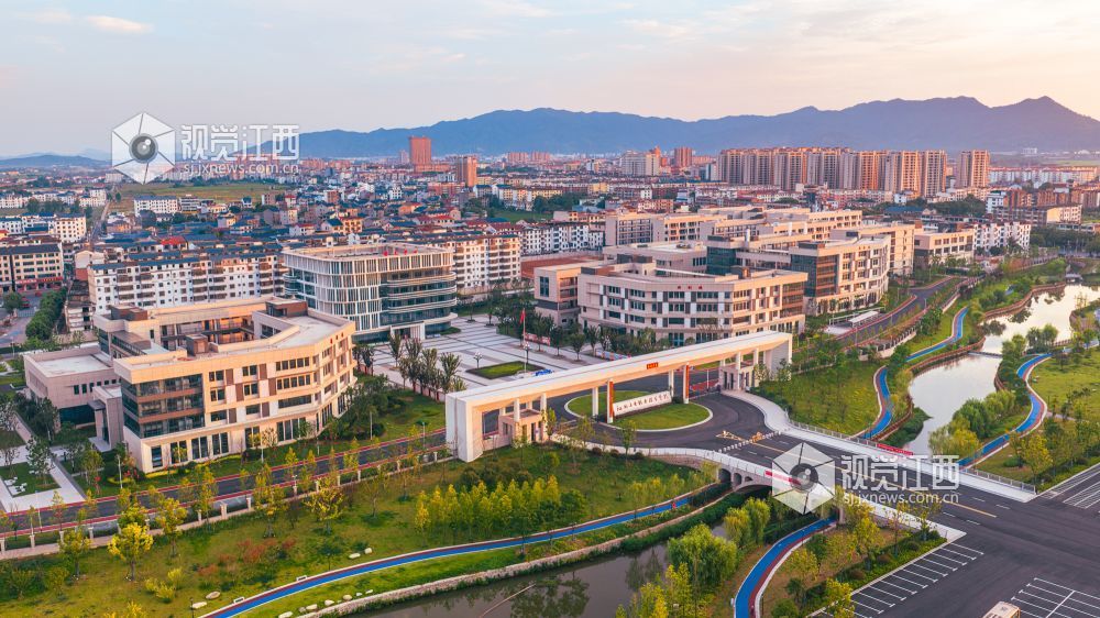 2026年7月23日在江西省吉安市峡江县新县城水边镇拍摄的画面。
