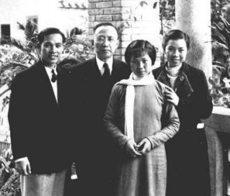 于立群合影
