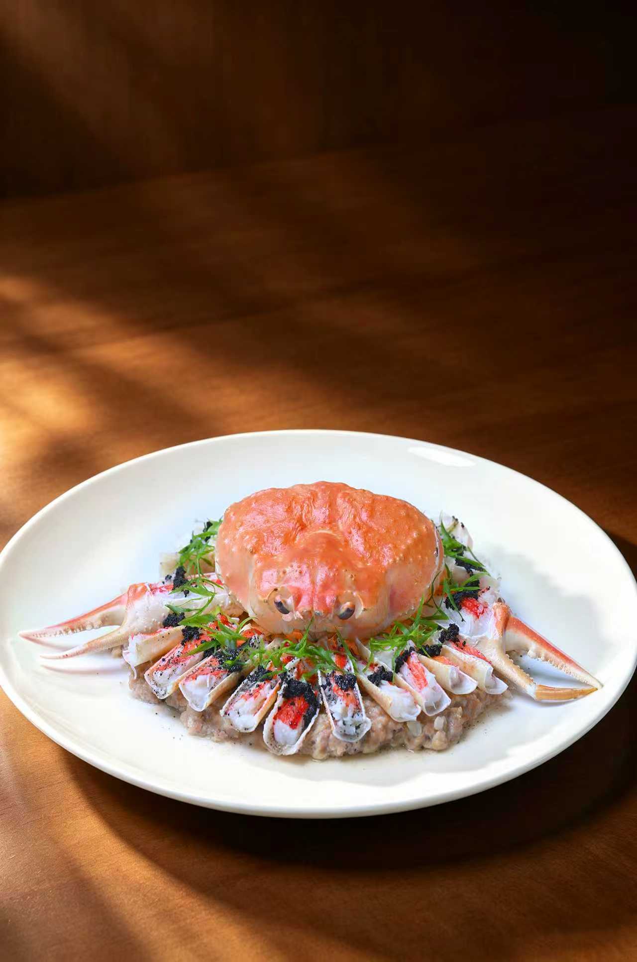 黑松露豚肉蒸松叶蟹