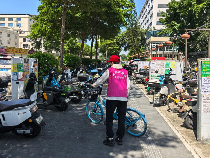 精细治理“绣”美景 巾帼力量管妥“小电车”——西乡街道南昌社区妇联精准整治电动车乱象