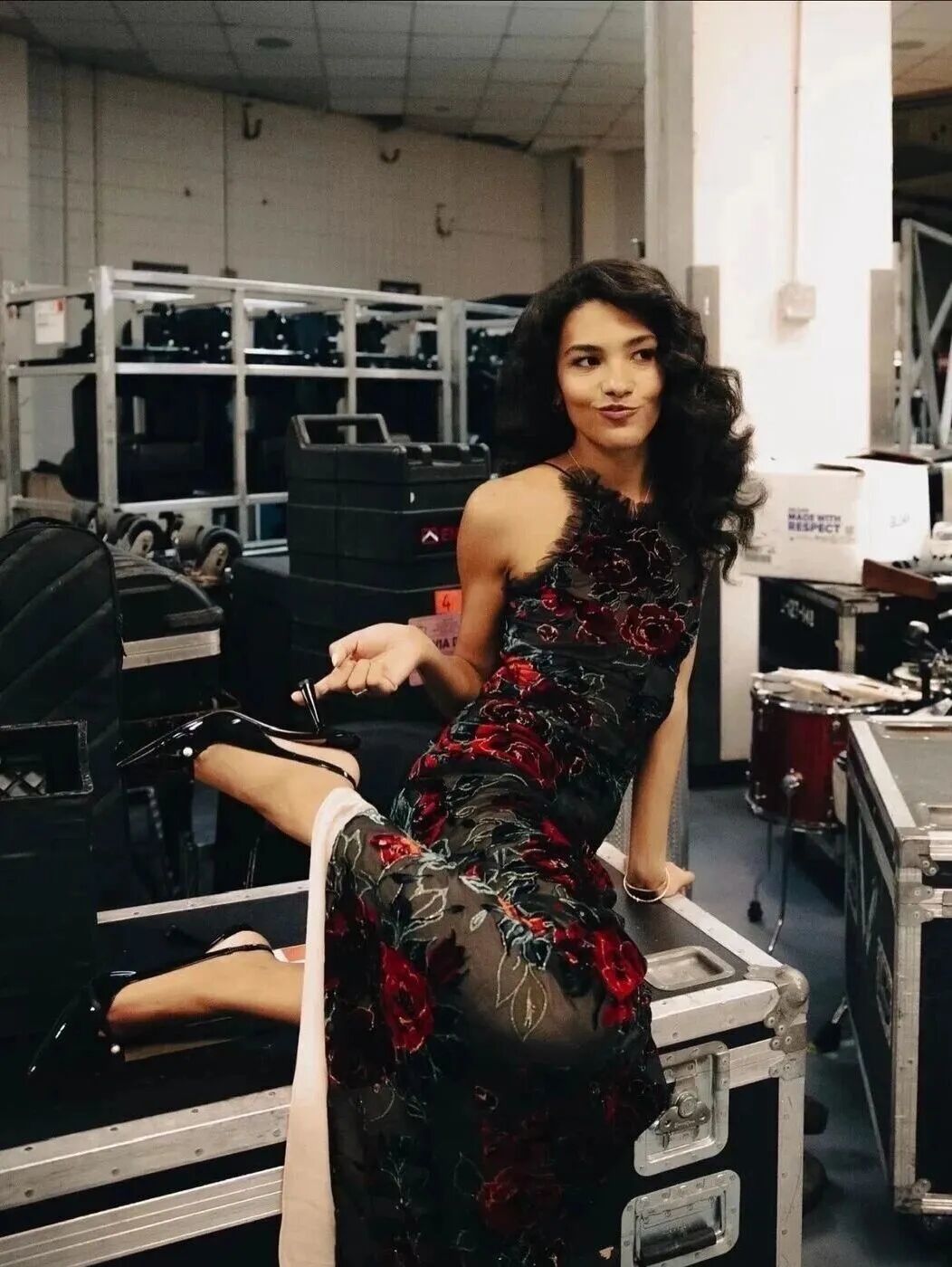 真找不到比Olivia Dean更会穿裙子的人,赶紧学起来! 真找不到比Olivia Dean更会穿裙子的人,赶紧学起来!