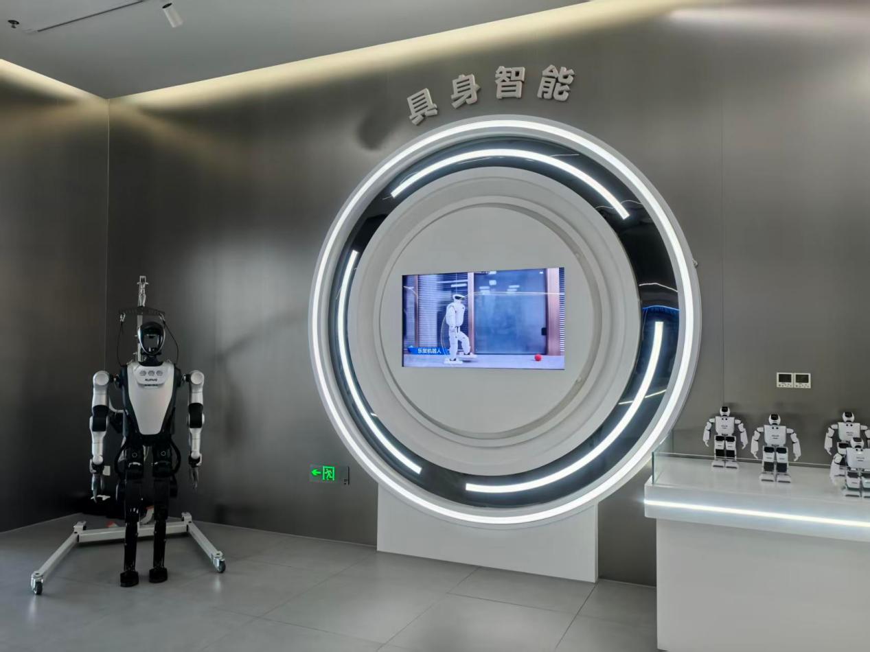 开局之年看中国&middot;解码“产业大脑”丨新进展！青岛崂山人工智能产业大脑试运营，打造 AI 产业发展崂山样板