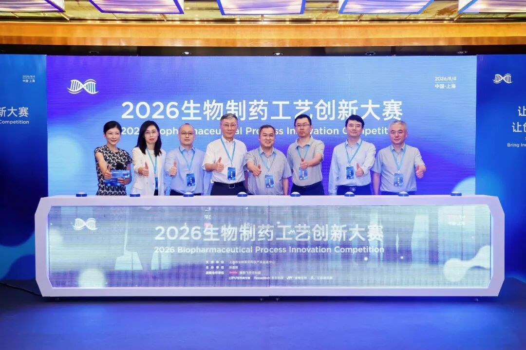 由左至右:王晨、庄淑萁、卓识、王刚、周伟昌、林东强、李梦龙、刘厚佳