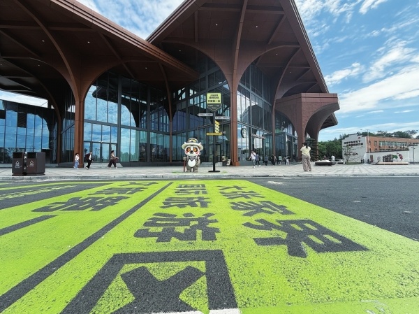 8月4日，G5513常张高速清水湖服务区。华声在线全媒体记者李杰摄