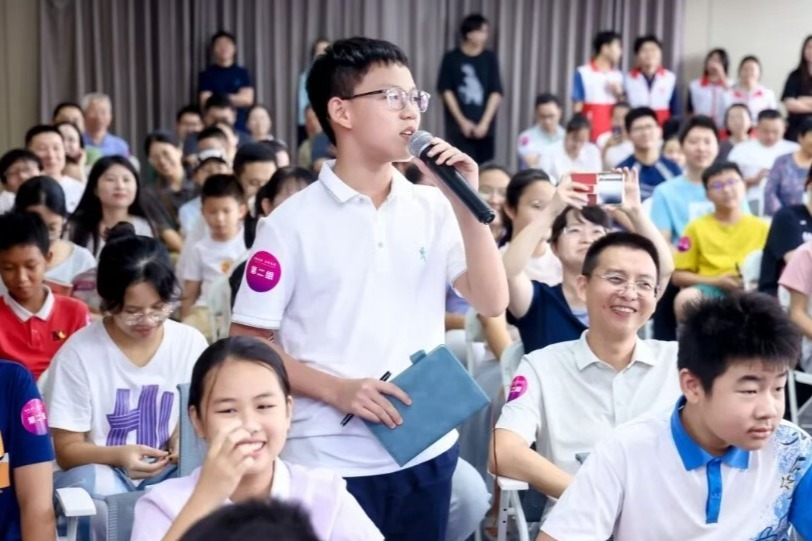 珠海高新区:“紫荆领航”计划搭建桥梁,百余名学子开启“清华梦想之旅”