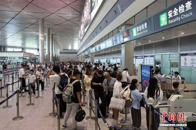 文旅热、避暑火、客流旺 黑龙江机场集团迎来史上“最忙暑运”