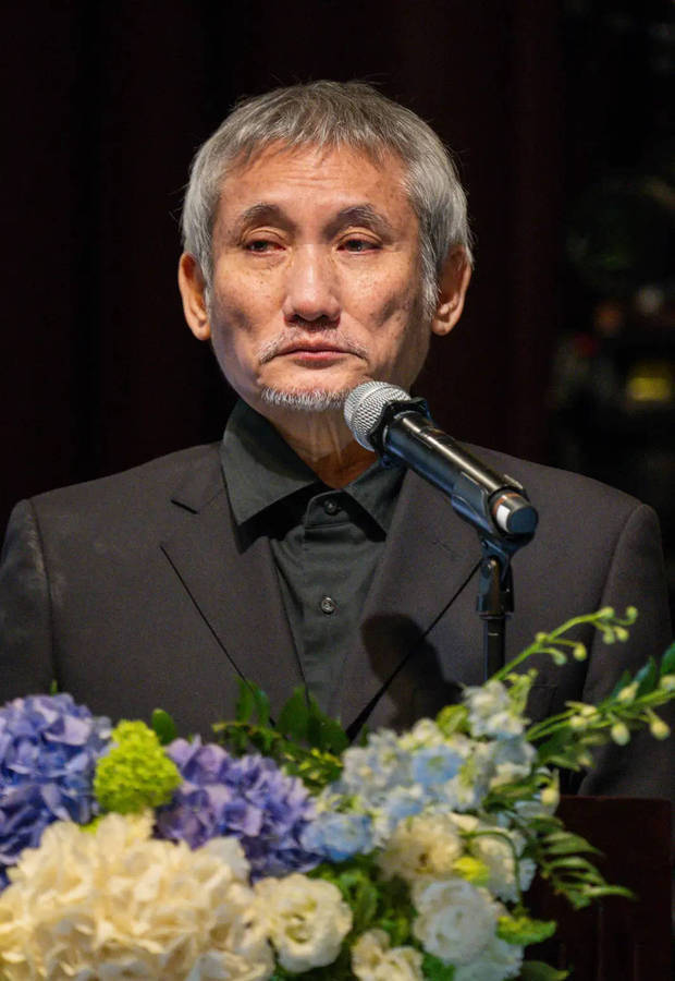 徐克在发言缅怀前妻施南生时眼眶泛红。
