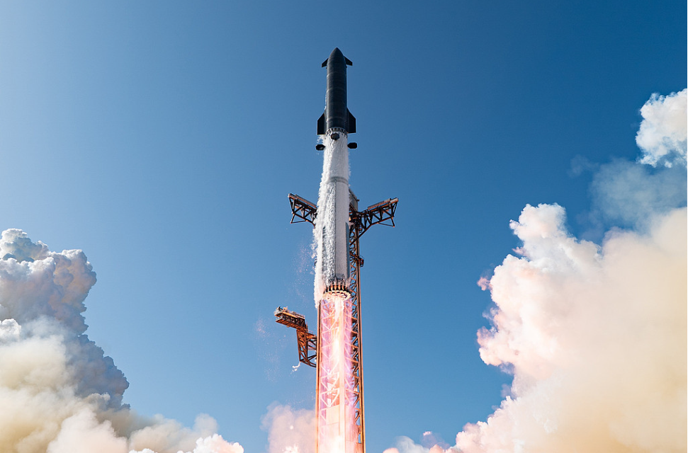 SpaceX首份财报出炉:二季度营收同比增长92% 资本开支飙升至184亿美元