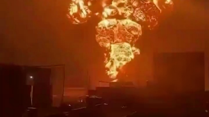 巴西一化工厂多次爆炸火焰冲天，约150户居民被迫撤离