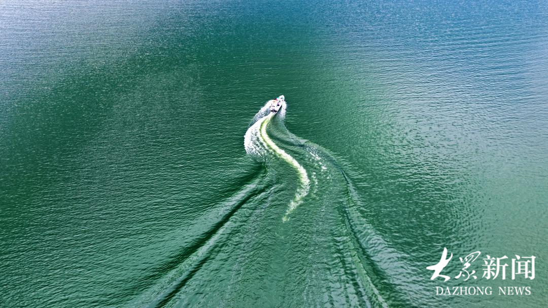 高空视角!济南 “小洱海” 雪野湖有多绝