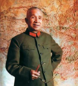 69年百万苏军压境,三军无东说念主敢应战,毛主席问粟裕:你是死老虎吗?