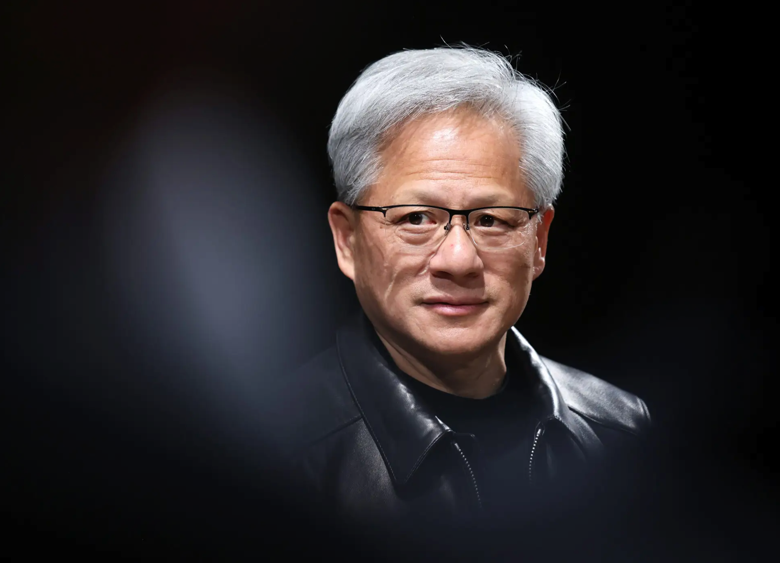英伟达护城河告急:AI智能体要掀翻CUDA?