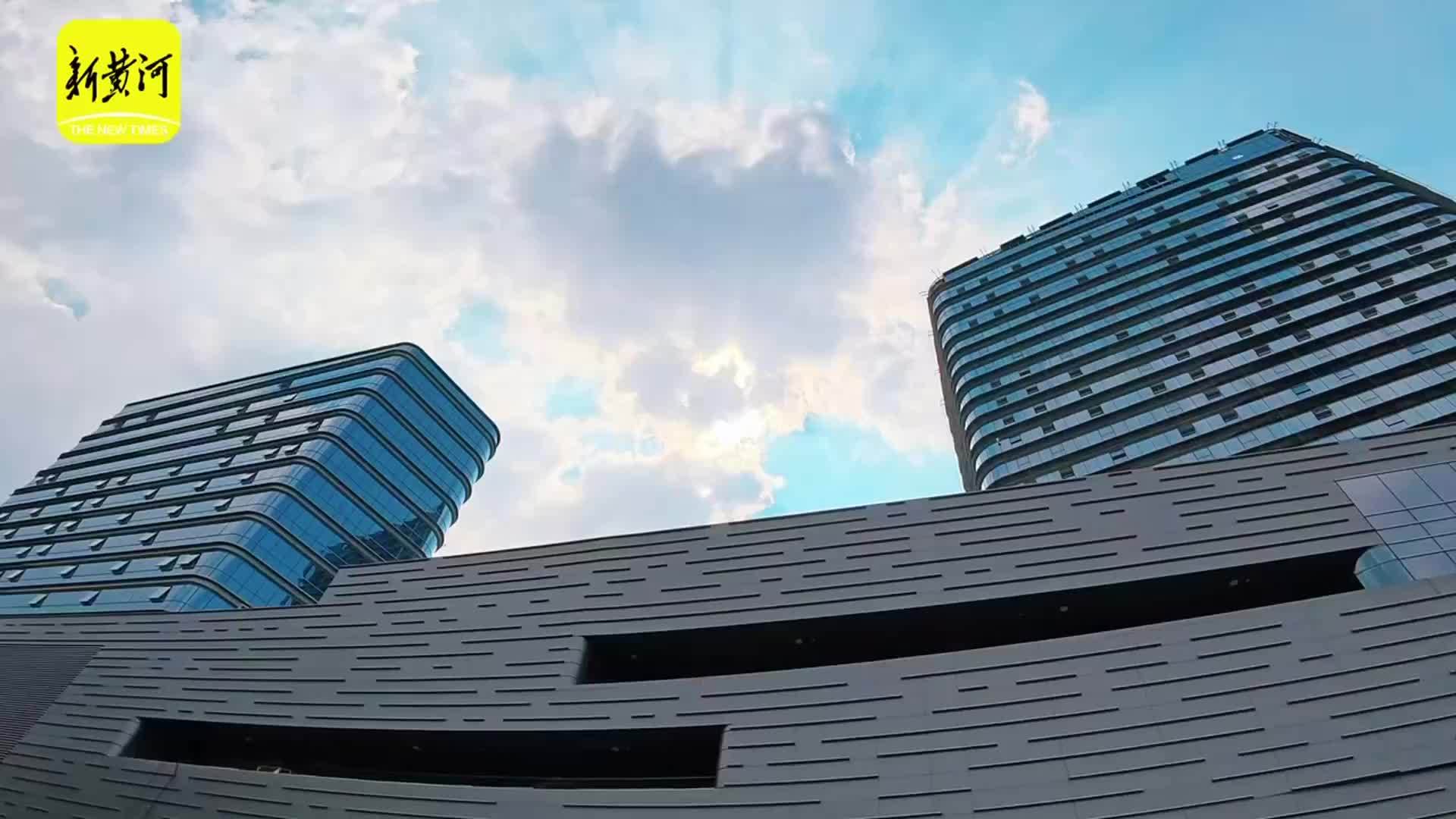 腊山地铁站商业楼主体建成 站内出入口环境焕新亮相