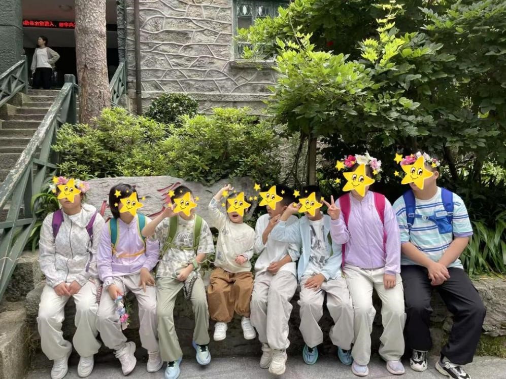 九江市儿童福利院托养儿童参与庐山夏令营活动。.jpg