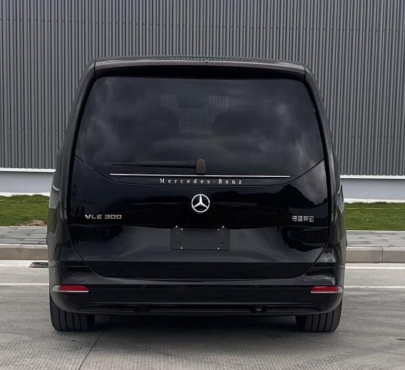 梅赛德斯-奔驰纯电MPV车型VLE完成申报:轴距3米3
