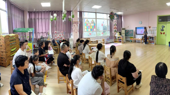 宁晋县:医校携手传新知 科学育儿护成长
