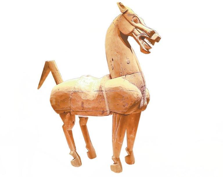 武威市博物馆展出的汉代彩绘木马 陈坤