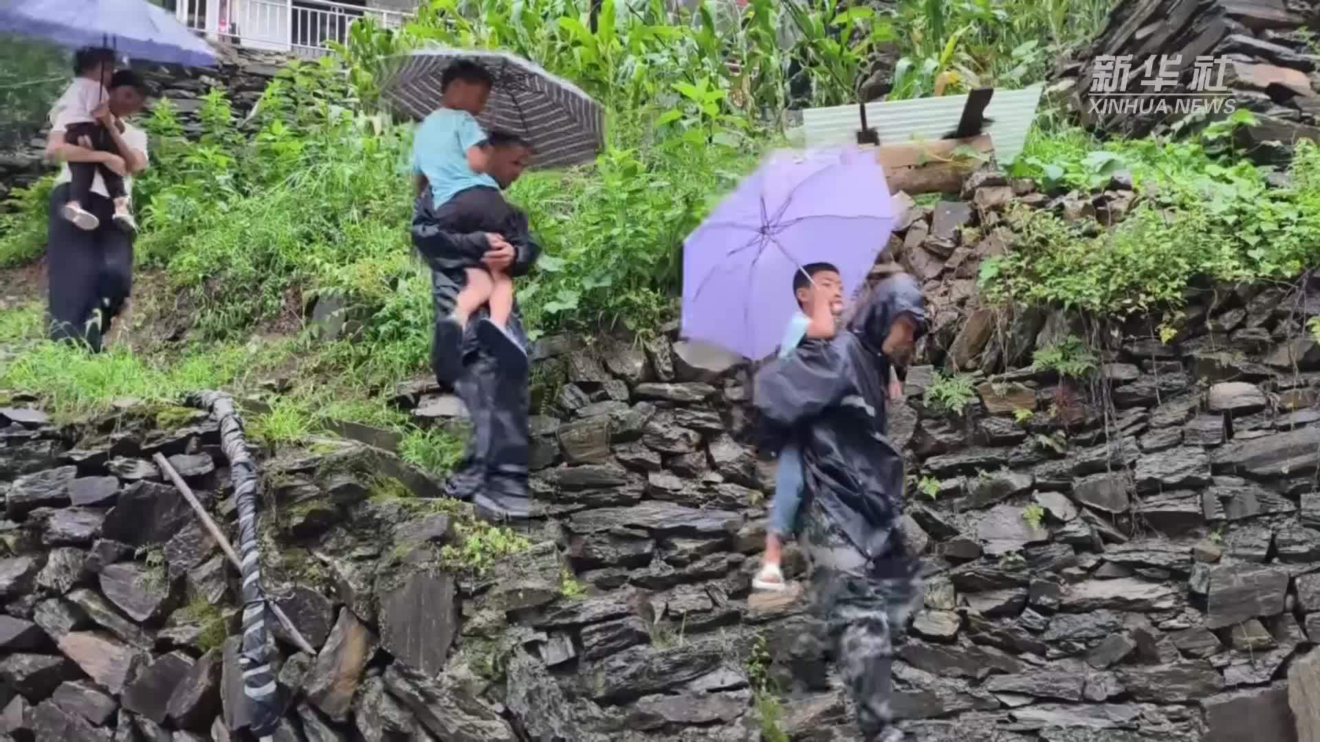 甘肃陇南：筑牢防汛堤坝 守护群众平安
