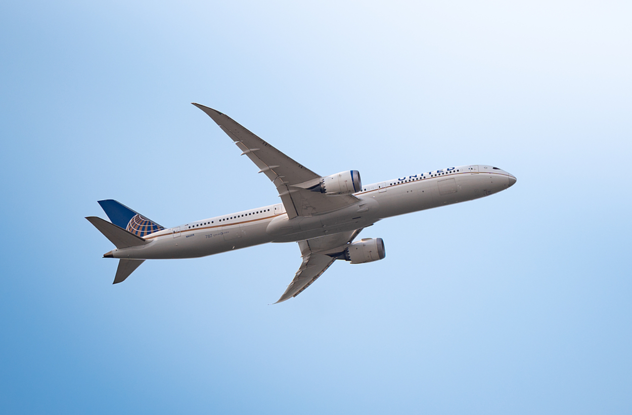波音737 Max 7历经多年延期终获FAA认证 股价盘中大涨逾6%