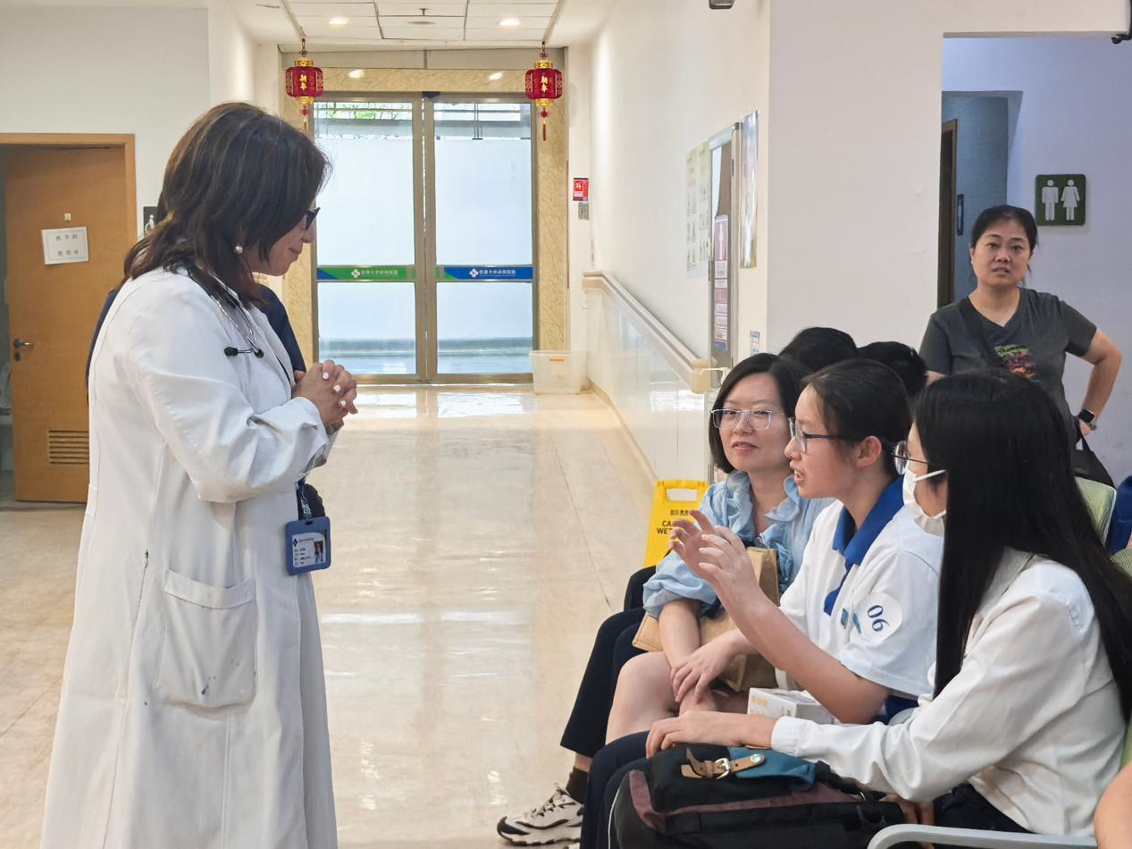 探索医学未来 GCOG高中生智能放疗探索营在港大深圳医院开营