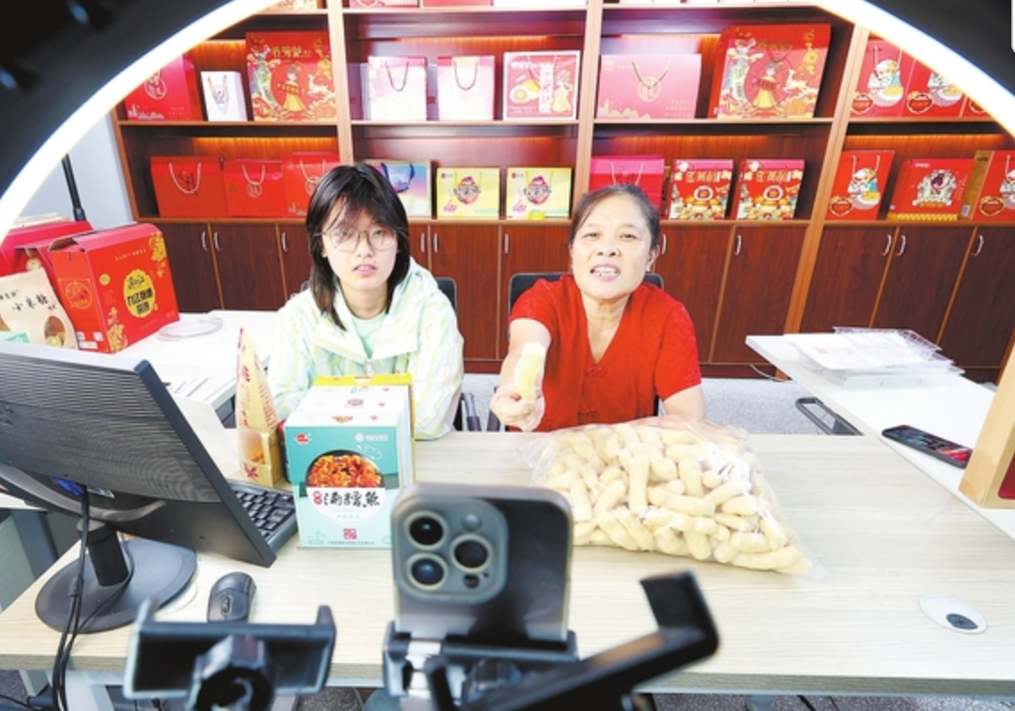 乡村振兴新玩法，九江湖口县流芳镇靠直播让特色农产品“出圈”