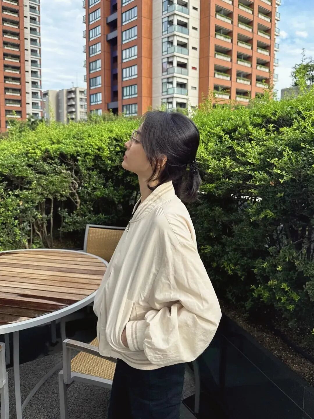披头发太热,随便一扎又丑,夏天头发到底怎么弄? 披头发太热,随便一扎又丑,夏天头发到底怎么弄?