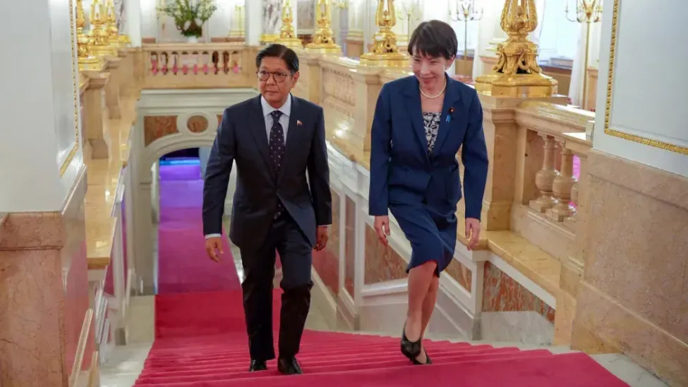 日本与菲律宾勾勾搭搭，似乎正在深度捆绑，他们分别在图谋什么？