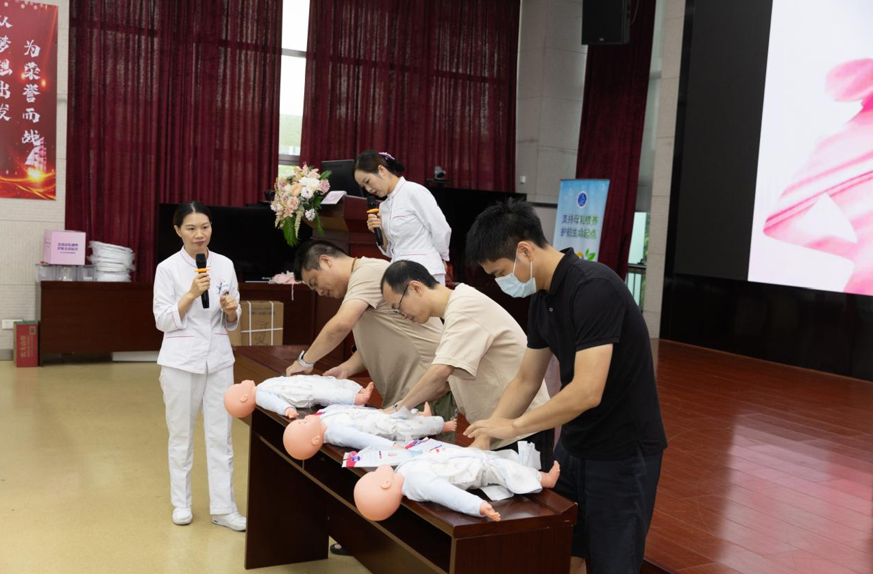 支持母乳喂养，护航生命起点——宝安区妇幼保健院2026年世界母乳喂养周主题活动