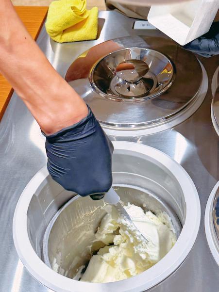 Gelato现场制作与出品细节