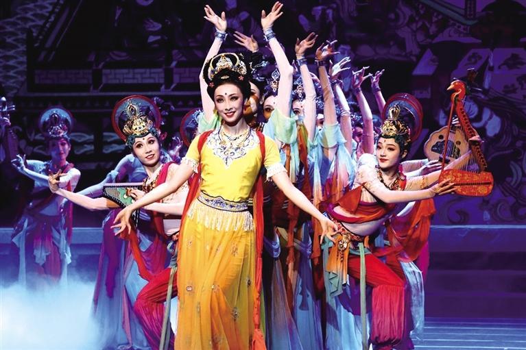经典舞剧《丝路花雨》演出剧照